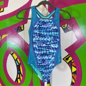 Speedo, Girls One Piece Swimsuit, Size 14. In excellent condition!